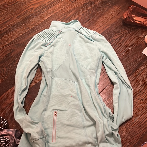 Blue lululemon jacket like new and is super rare to come by. - Picture 2 of 3